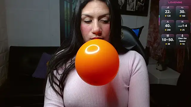 Snapshot of gigi_gilt_ chatting on November 16, 4:06 am gigi gilt online show from November 16, 4:06 am