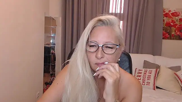 ValeriaSharm online show from September 27, 1:45 am