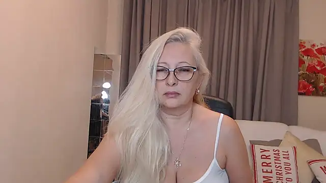 ValeriaSharm online show from February 6, 10:00 am