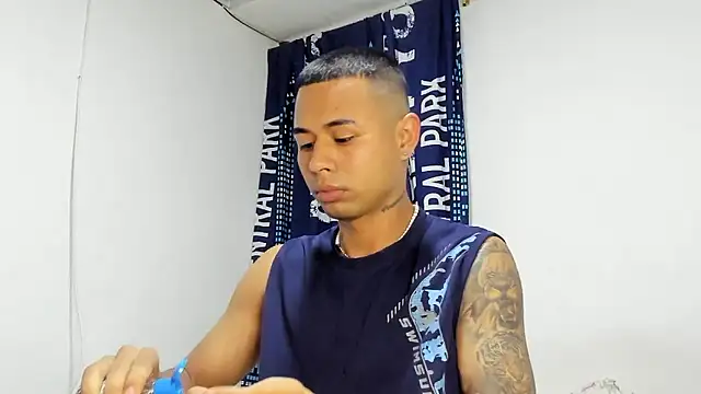  Logan Colton  online show from January 11, 12:06 am