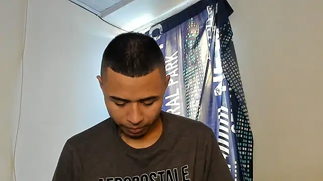  Logan Colton  online show from February 8, 4:48 pm