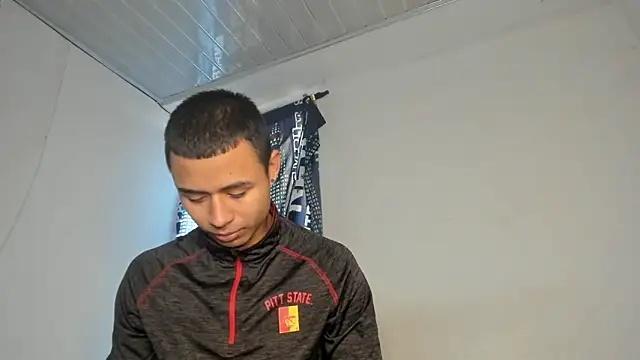  Logan Colton  online show from February 2, 6:51 pm