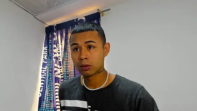Snapshot of _Logan_Colton_ chatting on October 11, 6:42 pm Logan Colton online show from October 11, 6:42 pm