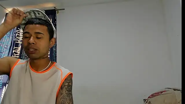  Logan Colton  online show from December 21, 8:53 pm