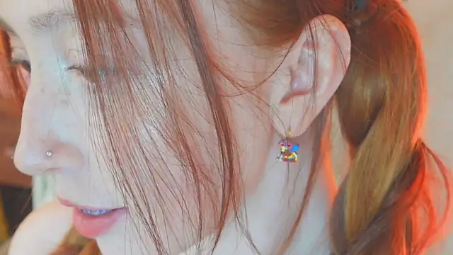 Snapshot of niilaa chatting on November 5, 6:00 pm niilaa online show from November 5, 6:00 pm