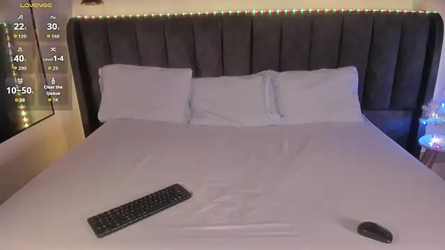 Sophie Smith19  online show from December 17, 4:12 pm