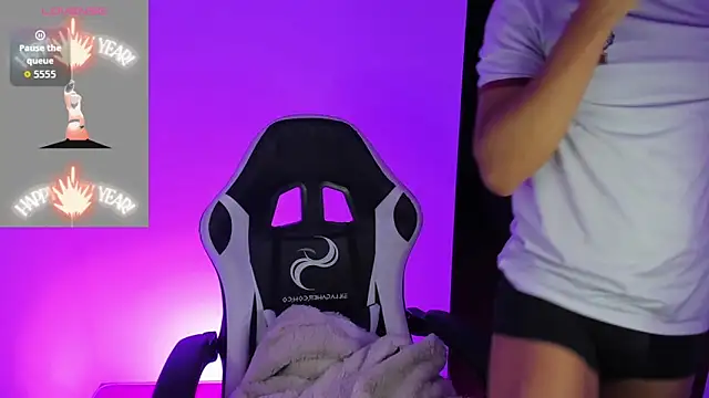 Matheewx m online show from September 11, 4:01 am