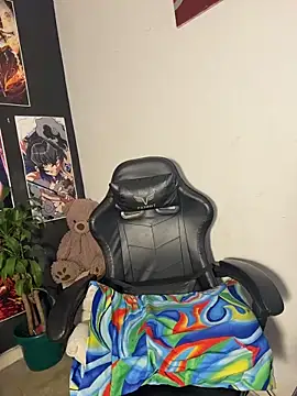 cam11 07 online show from April 10, 5:47 am