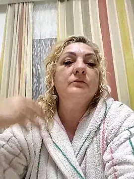 clarabbw47 online show from April 25, 8:28 pm
