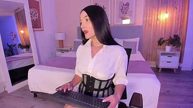 AuroraEvanss online show from May 15, 9:24 pm