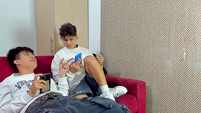 willy sexxx18 online show from March 24, 7:25 pm