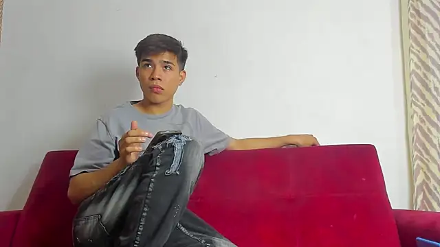 willy sexxx18 online show from March 4, 7:32 pm