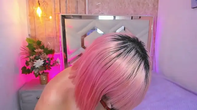 Snapshot of Venuss1_ chatting on October 3, 4:36 am Venuss1 online show from October 3, 4:36 am