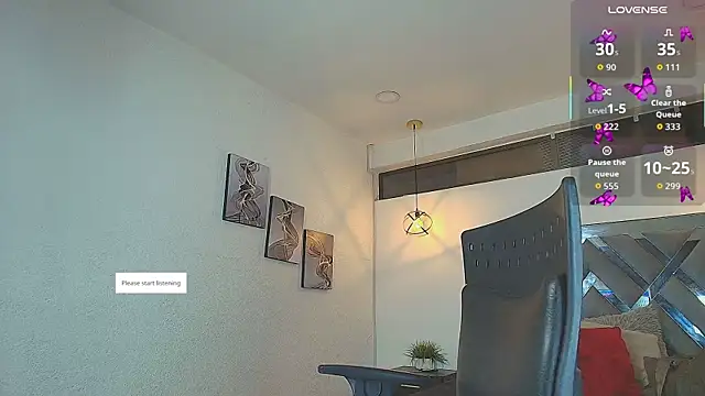 Snapshot of Rossi_ss1 chatting on November 29, 4:56 am Rossi ss1 online show from November 29, 4:56 am