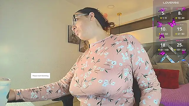 Snapshot of Rossi_ss1 chatting on November 23, 4:33 am Rossi ss1 online show from November 23, 4:33 am