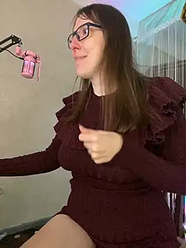 Snapshot of CrazyPinky chatting on December 13, 7:10 pm CrazyPinky online show from December 13, 7:10 pm