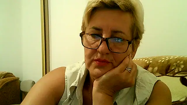 Snapshot of Dana4921 chatting on September 19, 5:06 pm Dana4921 online show from September 19, 5:06 pm