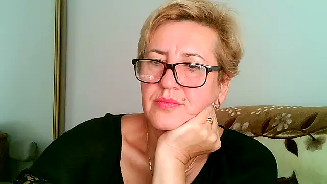 Snapshot of Dana4921 chatting on September 15, 2:28 pm Dana4921 online show from September 15, 2:28 pm