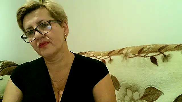 Snapshot of Dana4921 chatting on October 23, 4:27 pm Dana4921 online show from October 23, 4:27 pm
