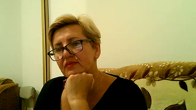 Snapshot of Dana4921 chatting on September 17, 4:31 pm Dana4921 online show from September 17, 4:31 pm
