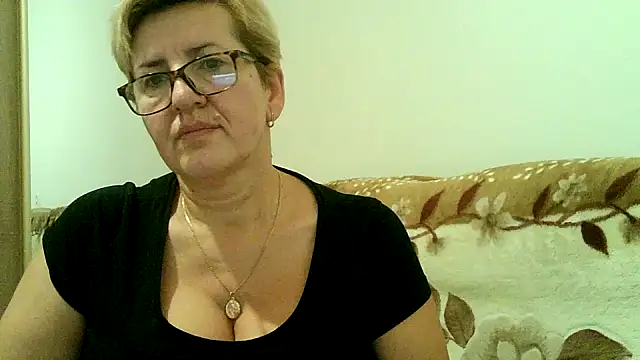 Snapshot of Dana4921 chatting on October 29, 5:34 pm Dana4921 online show from October 29, 5:34 pm