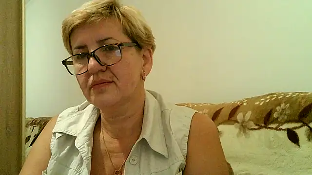 Snapshot of Dana4921 chatting on November 5, 7:39 pm Dana4921 online show from November 5, 7:39 pm