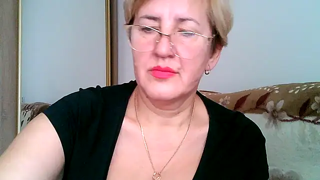 Snapshot of Dana4921 chatting on December 1, 11:55 am Dana4921 online show from December 1, 11:55 am