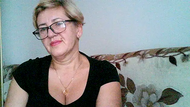 Snapshot of Dana4921 chatting on October 16, 3:20 pm Dana4921 online show from October 16, 3:20 pm