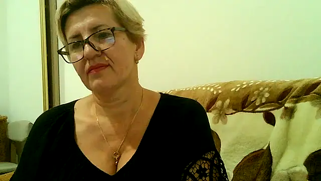 Snapshot of Dana4921 chatting on October 3, 5:03 pm Dana4921 online show from October 3, 5:03 pm