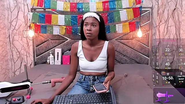 Snapshot of SASHA_BROWNIE__ chatting on June 25, 12:21 pm SASHA BROWNIE online show from June 25, 12:21 pm