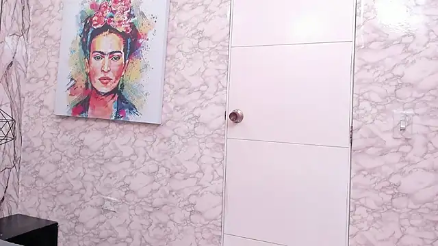 SASHA BROWNIE   online show from November 28, 7:58 pm