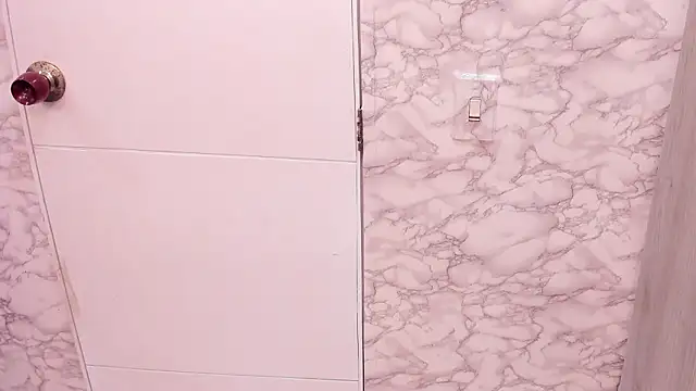 SASHA BROWNIE   online show from March 30, 7:59 pm