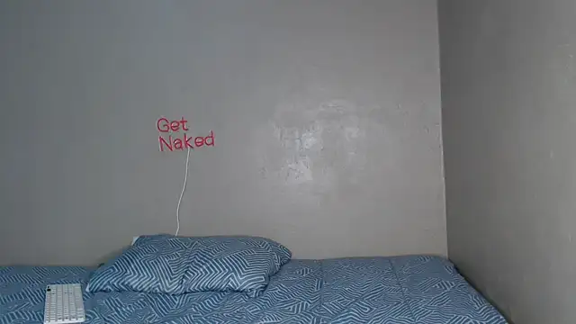 Snapshot of MiyaXo chatting on September 24, 11:06 am MiyaXo online show from September 24, 11:06 am