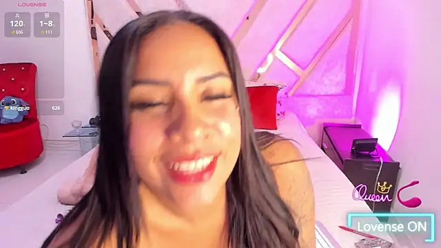 Snapshot of MarianaaSantos chatting on June 23, 12:52 am MarianaaSantos online show from June 23, 12:52 am