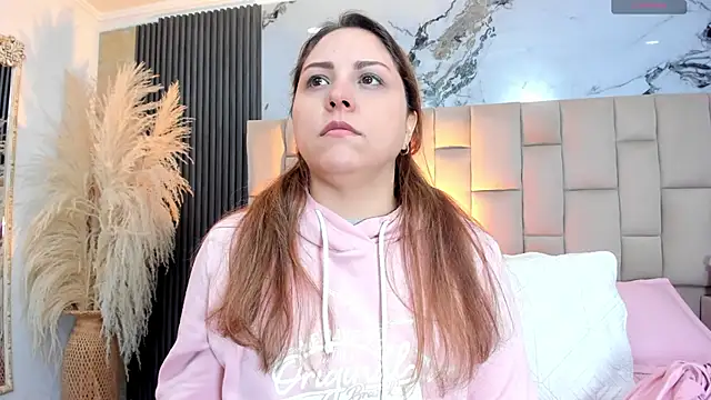 cloesummerr  online show from March 7, 12:32 pm