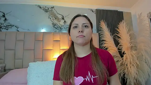 cloesummerr  online show from March 4, 12:35 pm