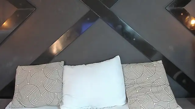noa 11x online show from May 12, 12:33 pm