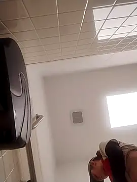 Snapshot of ryder393 chatting on December 1, 6:20 pm ryder393 online show from December 1, 6:20 pm