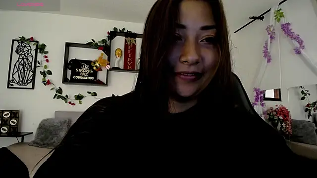 Mia 1120 online show from April 1, 8:17 pm