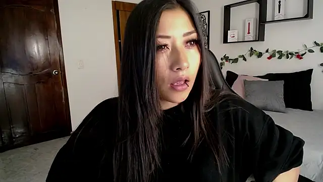 Mia 1120 online show from October 24, 2:27 pm