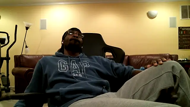 james421   online show from May 3, 4:17 am