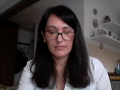 Snapshot of Elena48324 chatting on May 13, 5:20 pm Elena48324 online show from May 13, 5:20 pm