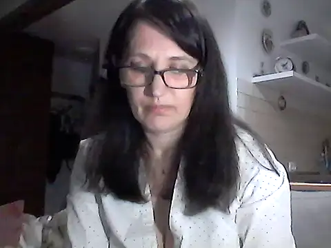 Elena48324 online show from April 1, 6:05 pm