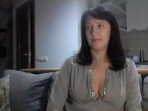 Elena48324 online show from December 14, 7:25 am