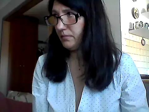 Elena48324 online show from April 5, 9:16 am