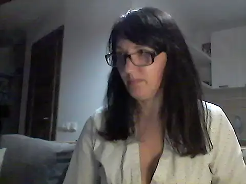 Snapshot of Elena48324 chatting on May 27, 5:20 pm Elena48324 online show from May 27, 5:20 pm