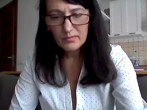 Elena48324 online show from November 2, 12:21 pm