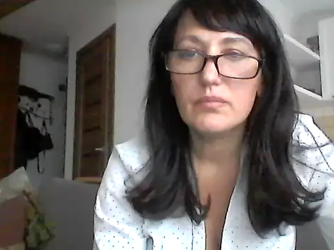 Elena48324 online show from November 8, 1:03 pm