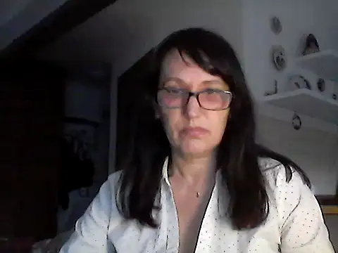 Snapshot of Elena48324 chatting on April 24, 5:26 pm Elena48324 online show from April 24, 5:26 pm