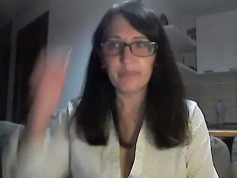 Snapshot of Elena48324 chatting on May 7, 6:00 pm Elena48324 online show from May 7, 6:00 pm